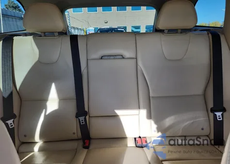 2012 Volvo Xc60 3.2 z USA, uszkodzony, nr VIN YV4952DL8C2281284